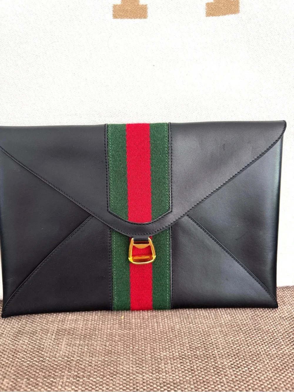 Authentic Gucci vintage black leather clutch bag red green accents
